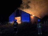 Niespokojna noc w gminie Brodnica. Strażacy gasili dwa pożary