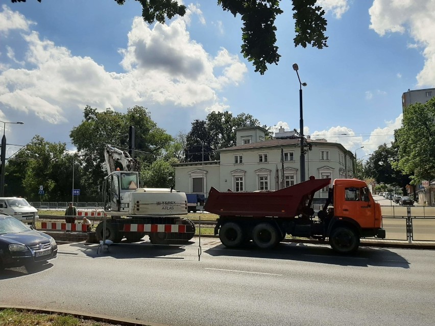 Na moście droga dla rowerów zostanie wydzielona na chodniku...