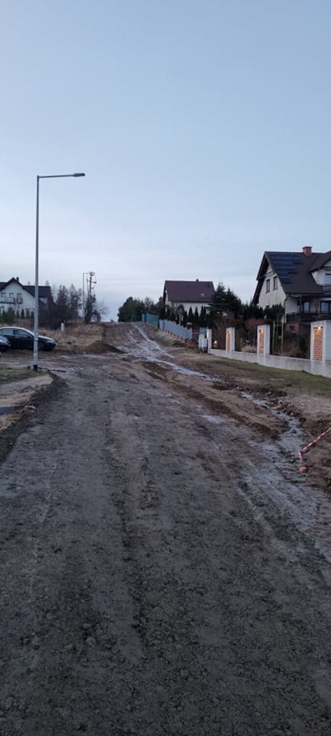 Gmina Kartuzy. Oficjalne stanowisko w sprawie zalewanych dróg w Kiełpinie