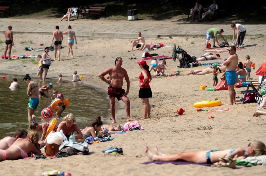 Plażing po szczecińsku. Mieszkańcy odpoczywali na kąpieliskach [zdjęcia]