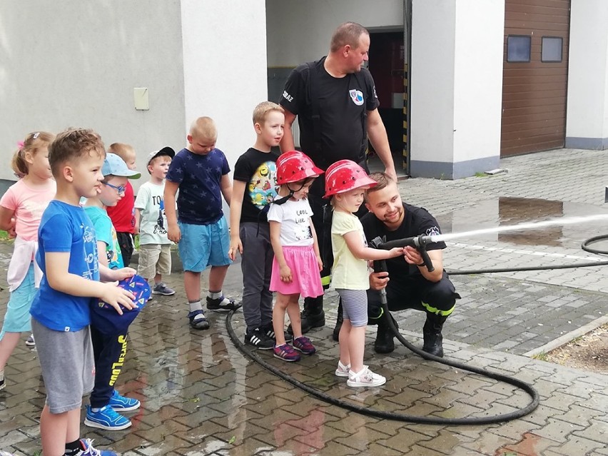 Przedszkolaki z Goszczanowa odwiedziły Ochotniczą Straż Pożarną 