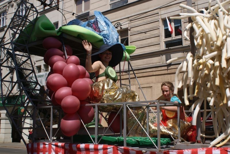 Wielka parada imieninowa na ulicach Poznania [ZDJĘCIA, WIDEO]