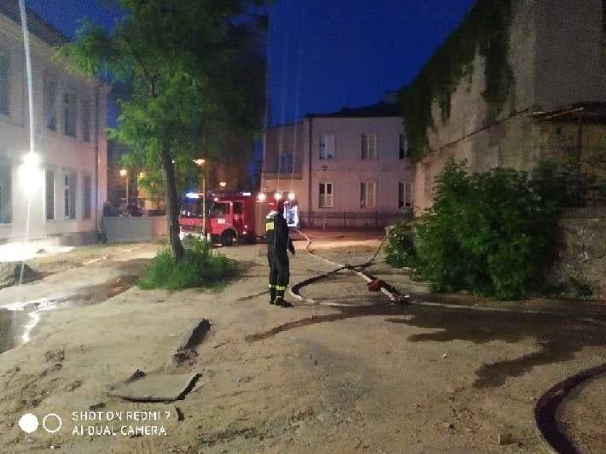 Pożar w budynku dawnego szpitala św. Trójcy w Piotrkowie