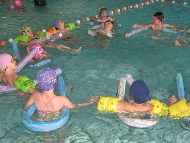 Przedszkolaki z ul. Wodnej korzystają basenu. Takie zajęcia...
