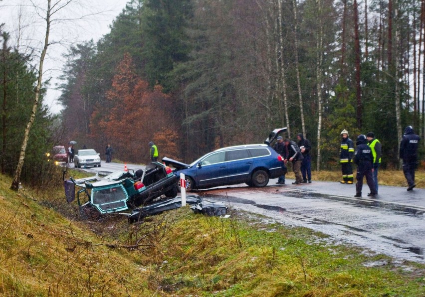 Śmiertelny wypadek w Łodzierzy. Nie żyje dwóch mieszkańców gminy Miastko
