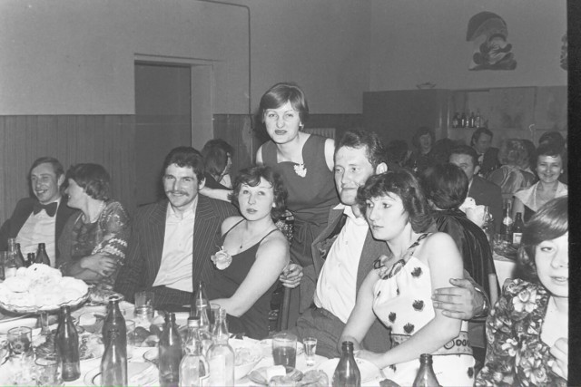 Rok 1979. Bal w sieradzkim Terpolu. Zobaczcie kreacje