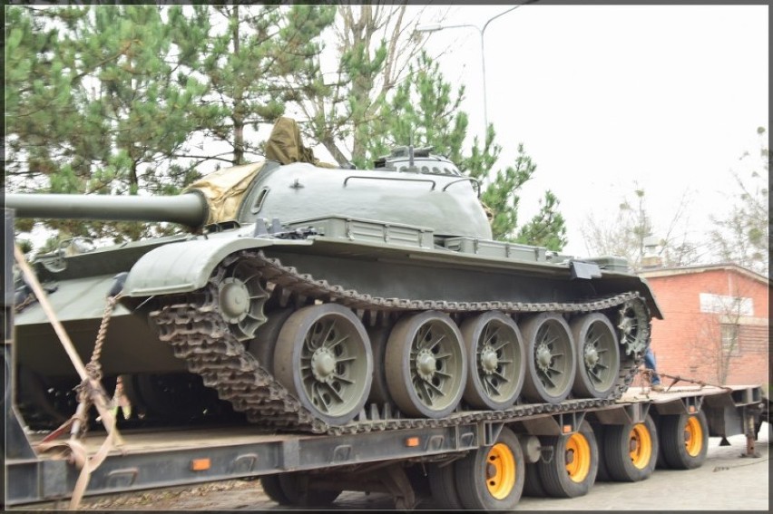 Wyremontowane i odmalowane czołgi T-54 i T-55 ze zbiorów...