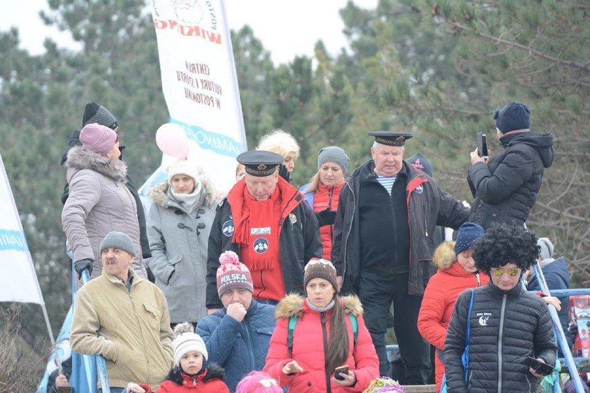 IV Uzdrowiskowa Kąpiel Morsów w Dąbkach [ZDJĘCIA]