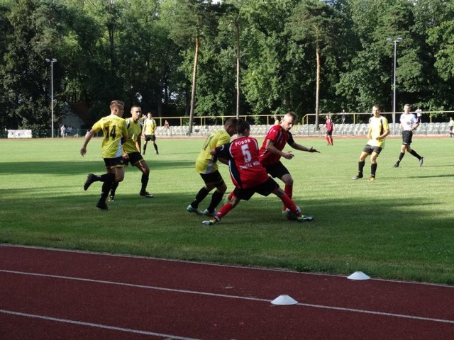 Pogoń Zduńska Wola - LKS Zapole. Mecz Pucharu Polski