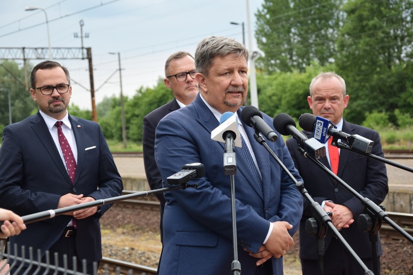 Nowy system wywłaszczeń pod inwestycje celu publicznego. Zapowiedź ministra Marcina Horały na konferencji w Sieradzu ZDJĘCIA