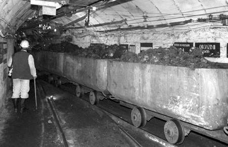 W kopalniach Kompanii Węglowej wydobycie ma być mniejsze o 11,9 miliona ton rocznie.