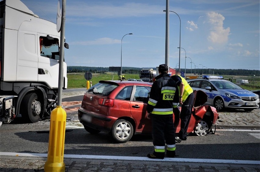 Swarożyn: wypadek na DK 22 - policjanci wyjaśniają okolicznści wypadku [ZDJĘCIA] 
