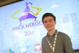 Uczeń gdyńskiego technikum laureatem konkursu programistycznego Hack Heroes