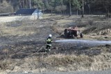 Pożar w Chrząstowicach. Łąka płonęła tuż przy lesie