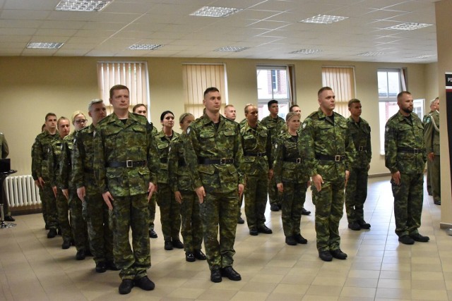 22 nowych funkcjonariuszy wstąpiło w szeregi Nadodrzańskiego Oddziału Straży Granicznej.