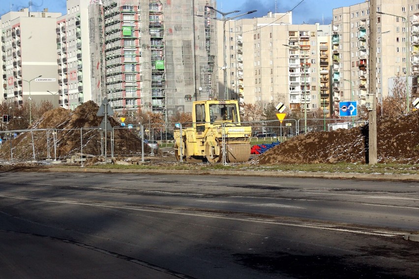 Trwa przebudowa ulicy Sikorskiego w Legnicy, zobaczcie aktualne zdjęcia