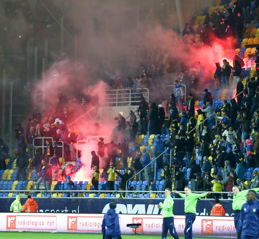 Derby Trójmiasta Lechia Gdańsk - Arka Gdynia bez kibiców żółto-niebieskich. Dlaczego? [ZDJĘCIA]