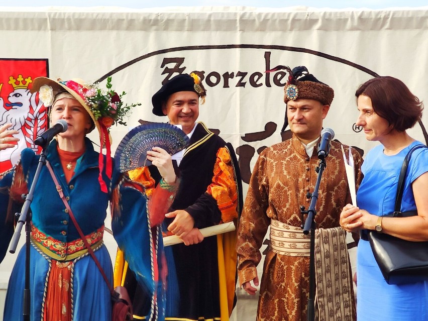 Jakuby i Altstadtfest oficjalnie rozpoczęte! Tłumy w Zgorzelcu i Goerlitz mimo letniego deszczu