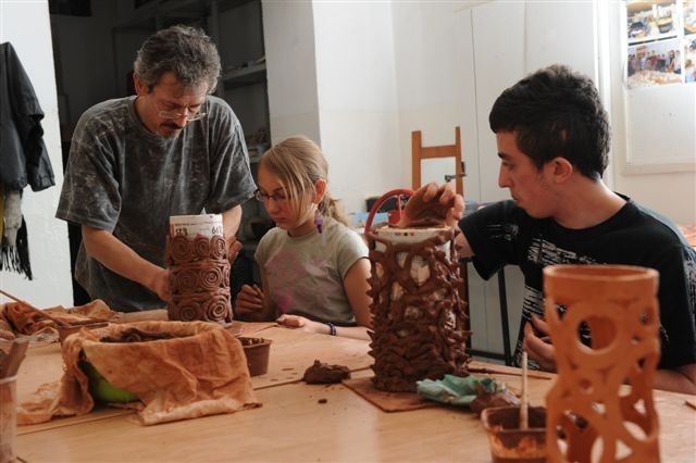 Tarnów: letnie zajęcia w pracowni ceramiki w Pałacu Młodzieży [ZDJĘCIA]