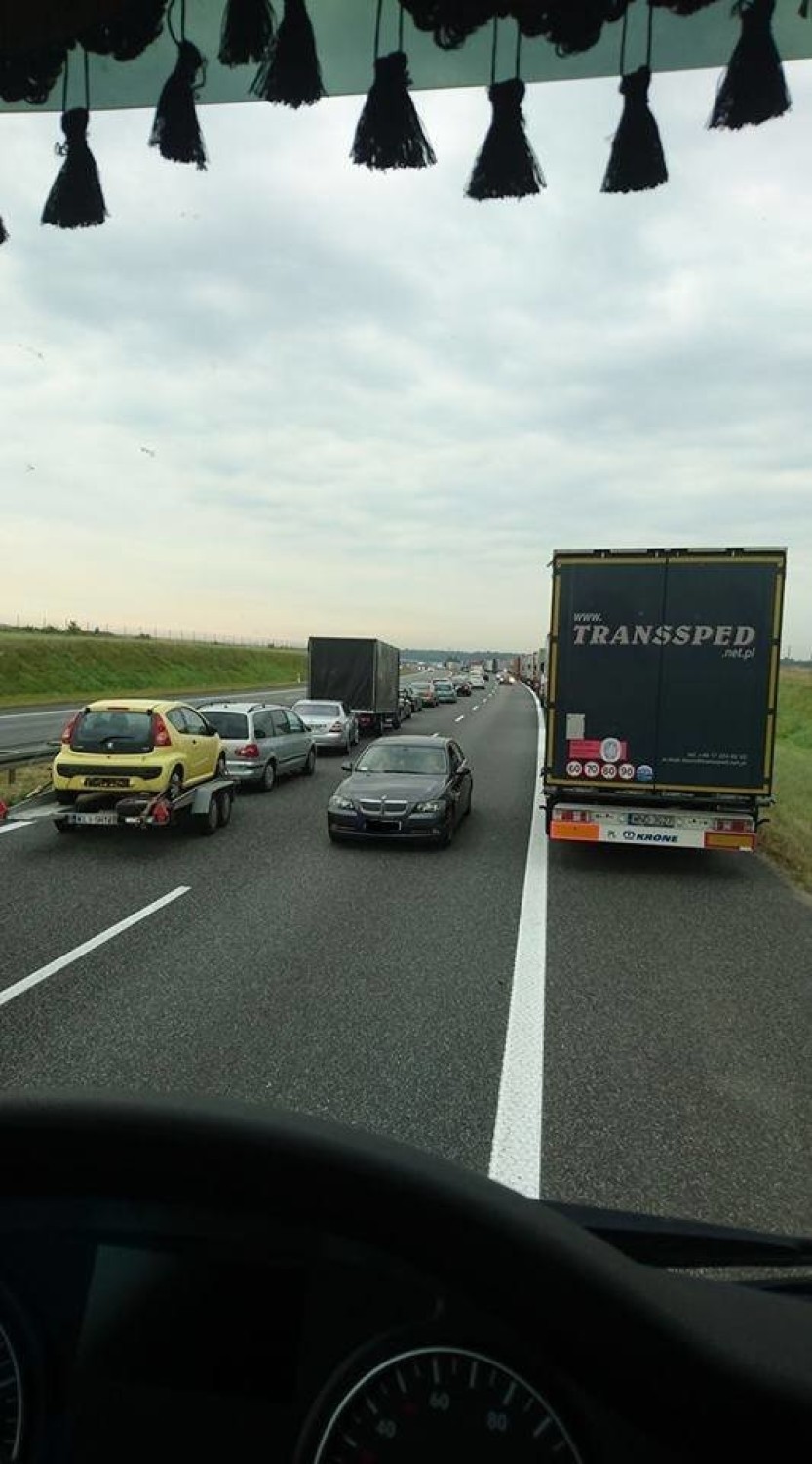 Wypadek na A4 w Gliwicach. Korytarz bezpieczeństwa