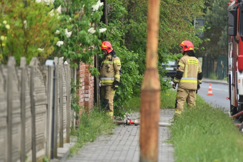 Po raz kolejny palił się opuszczony budynek gospodarczy przy...