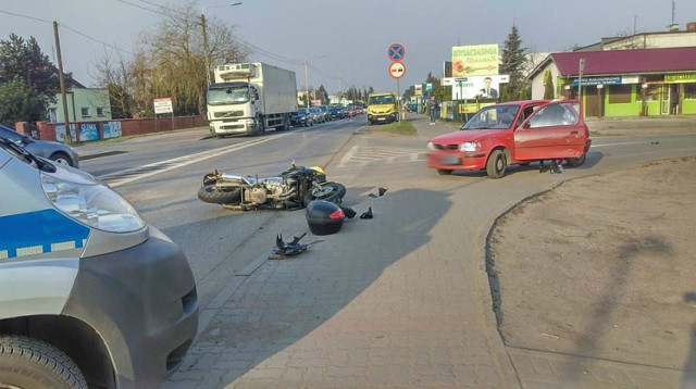 Pechowo rozpoczął się piątek 13-stego na drogach w regionie. Dyżurny bydgoskiej policji zgłoszenie o zdarzeniu otrzymał około godziny 8 rano.

W miejscowości Białe Błota (powiat bydgoski) zderzyły się samochód osobowy i motocykl. - Kierująca nissanem nie ustąpiła pierwszeństwa nadjeżdżającemu motocykliście - mówi mł. asp. Piotr Duziak z zespołu prasowego KWP w Bydgoszczy. - Kobieta została ukarana mandatem karnym. 

Zdarzenie zostało zakwalifikowane jako kolizja. Na szczęście nikomu nic się nie stało.