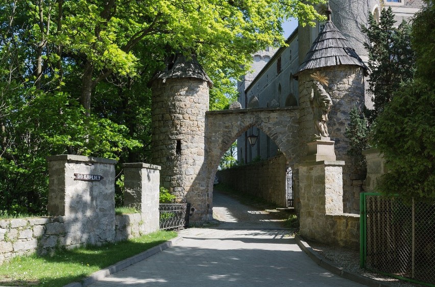 Zamek Leśna został udostępniony do zwiedzania turystom...