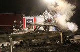 Dwie osoby spłonęły, trzy trafiły do szpitala - to bilans wypadku w Gąskach na drodze A1 (zdjęcia)