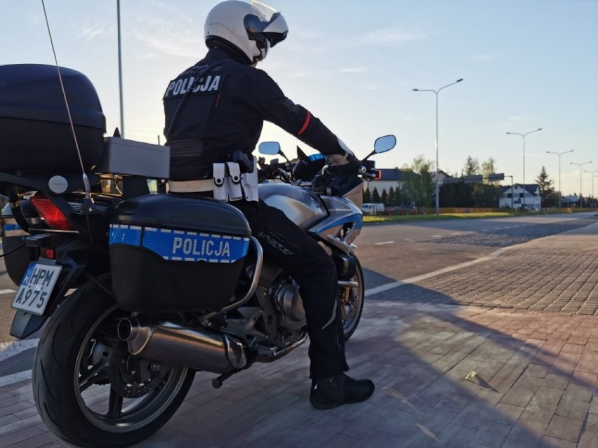 Łomża. W policji miłośnicy motocykli łączą służbę z pasją 
