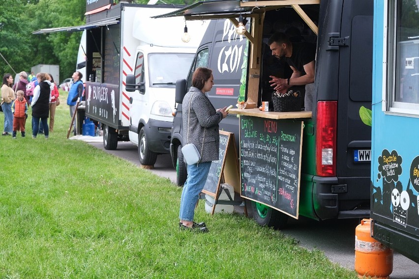 Festiwal Streetfoodu na Ursynowie. Smaki z całego świata pod Kopą Cwila. "Każdy znajdzie coś dla siebie"