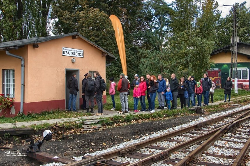 Srebrny Pociąg wrócił na tory. Chętnych nie brakowało! [ZDJĘCIA]