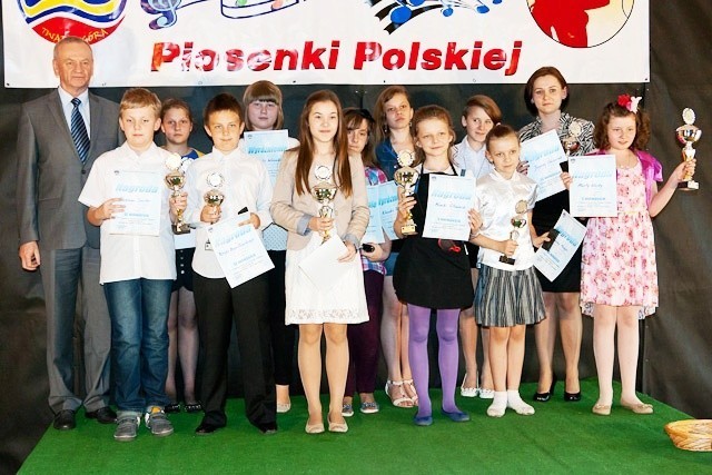 Twardogóra: V Gminny Konkurs Piosenki Polskiej