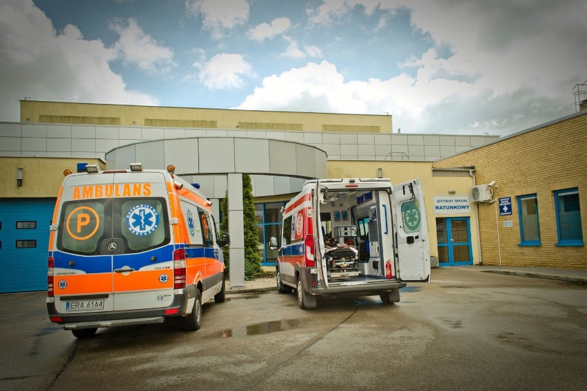 Ratownicy medyczni z Radomska będą wykonywać szybkie testy na koronawirusa