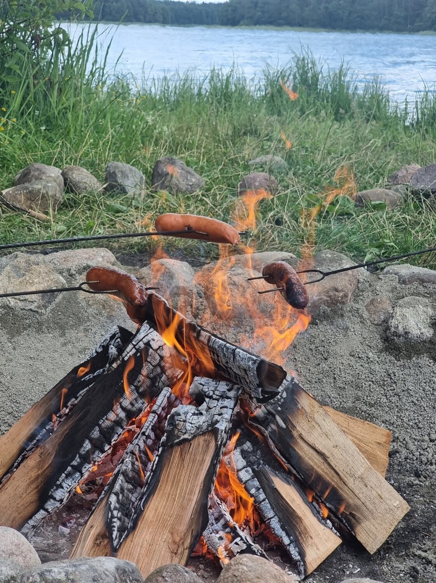 Jedno z ognisk nad jeziorem Spore koło Szczecinka