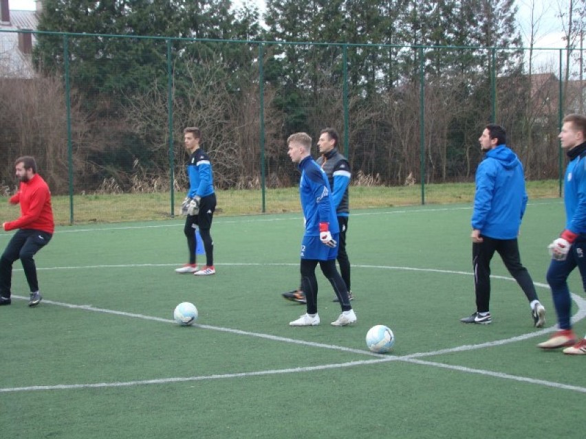 Nowy Dwór Gdański. Trening bramkarski pod okiem Jarosława...