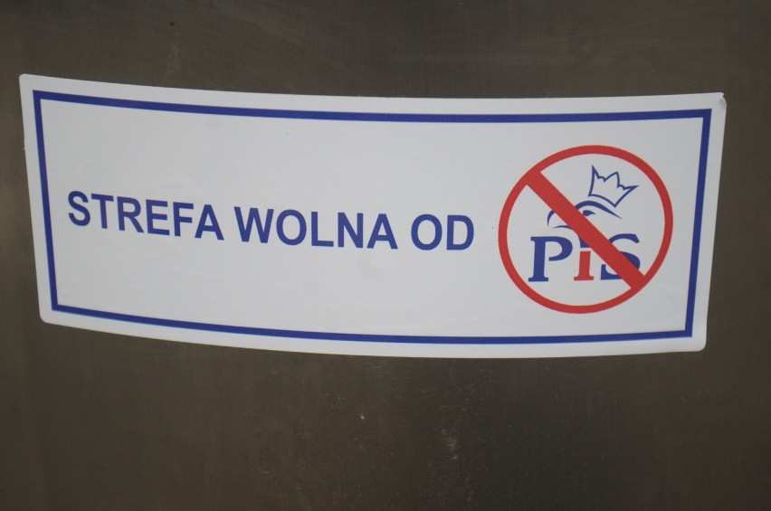 Kraków. Kampania wyborcza trwa. Twarze których kandydatów widujemy najczęściej na plakatach i banerach? [ZDJĘCIA]