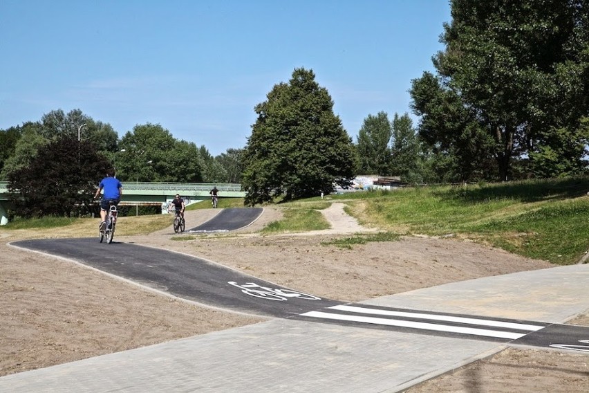 Ścieżki rowerowe w Warszawie - od wczoraj łatwiej...