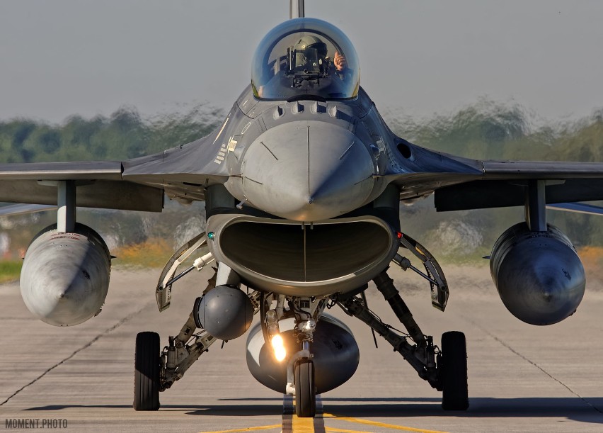 Malbork. Polscy piloci ćwiczą z Portugalczykami. F-16, MiG-29, Su-22 - jest co oglądać na niebie [ZDJĘCIA]