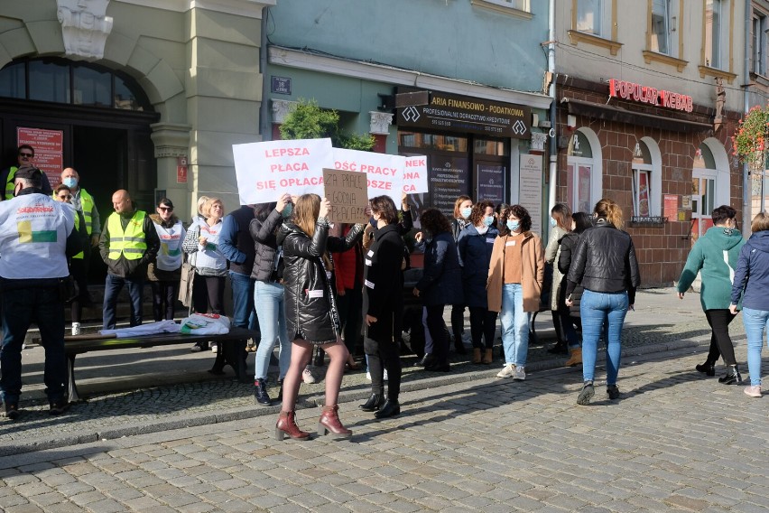 Pracownicy urzędu chcą 750 zł brutto podwyżki. W środę...