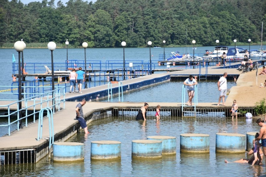 Sobota na plaży nad Jeziorem Durowskim. Zobacz zdjęcia 