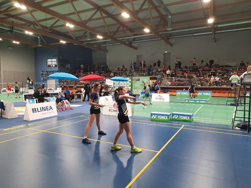 Dwa brązowe medale bytowskich badmintonistów podczas Krajowego Turnieju Młodzika Młodszego