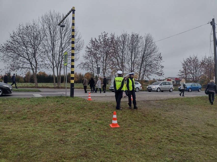 Powiat malborski. Potrącenie 14-latka na hulajnodze i ranni w wypadku na Moście Knybawskim. Podsumowanie policyjnej akcji "Znicz"