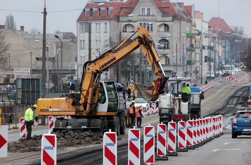 Na trzech odcinkach ruszyła modernizacja torowisk...