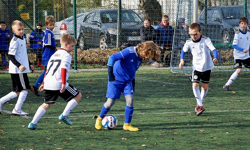 Piłka nożna. W Pile odbył się ćwierćfinał Mistrzostw Polski Football Academy w kategorii orlik. Zobaczcie zdjęcia