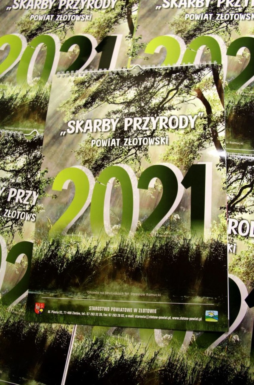 Starostwo w Złotowie wydało kalendarz na 2021 "Skarby przyrody"