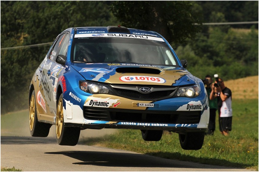 21. Rajd Rzeszowski. LOTOS - Subaru Poland Rally Team utrzymuje pozycję [ZDJĘCIA]