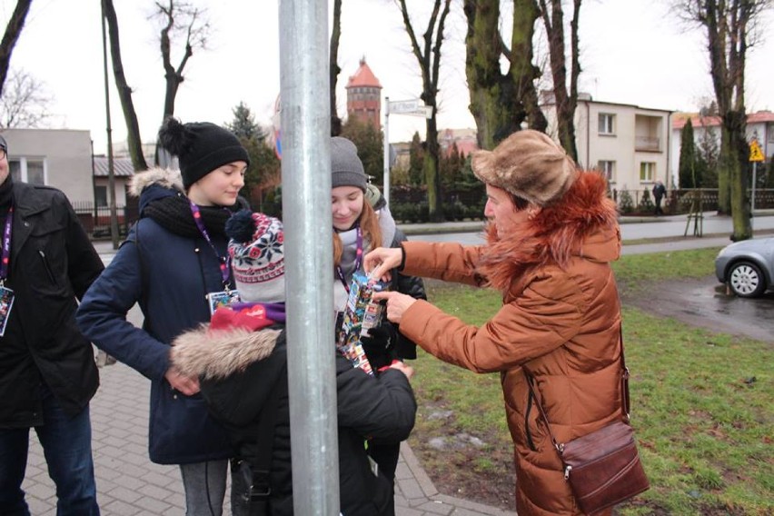 27. Finał WOŚP. Wolontariusze na ulicach Gniewkowa [zdjęcia]