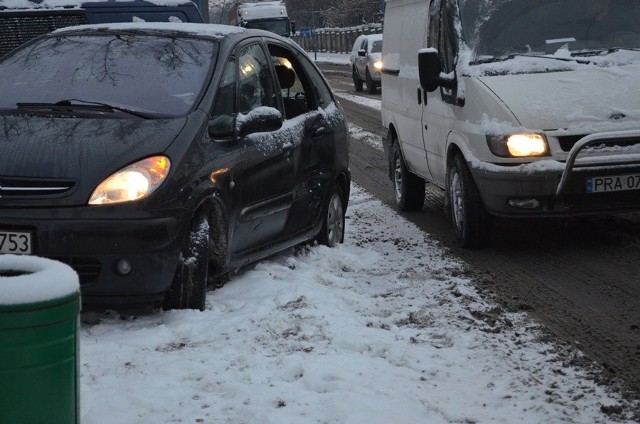 Od rana w Głogowie zdarzyło się już kilka kolizji.