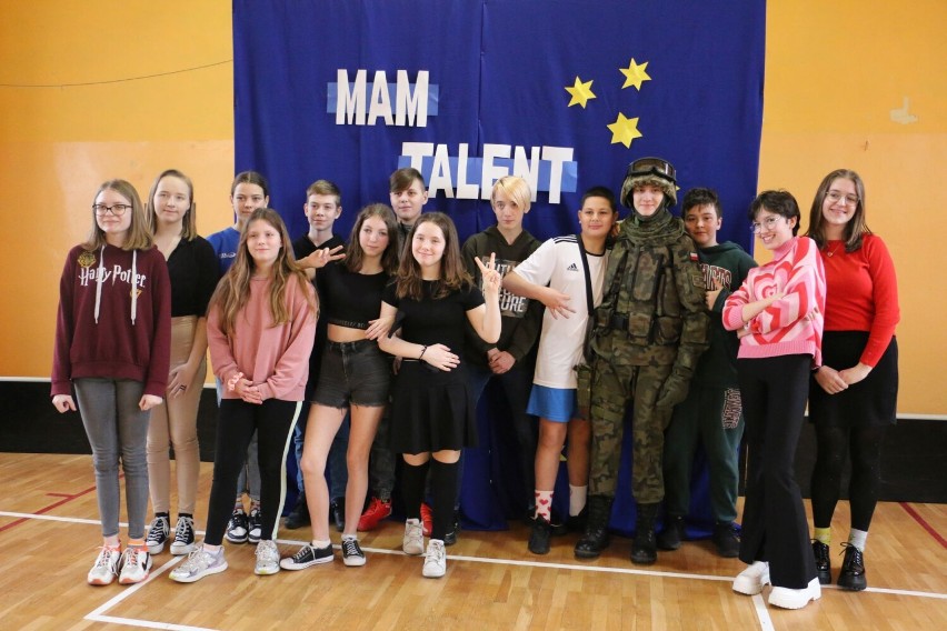 Konkurs "Mam talent" w SP nr 3 w Aleksandrowie Kujawskim