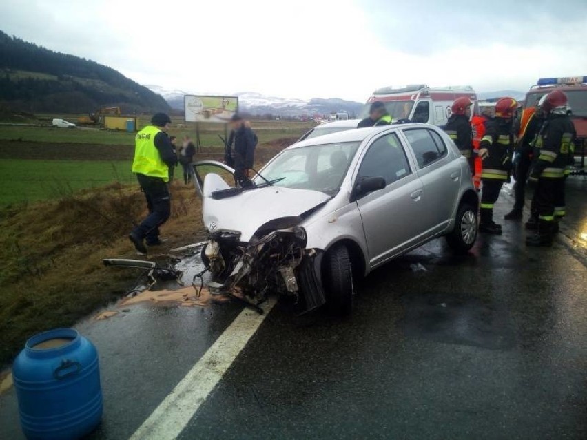 Maszkowice. Zderzenie trzech samochodów. Jedna osoba w szpitalu